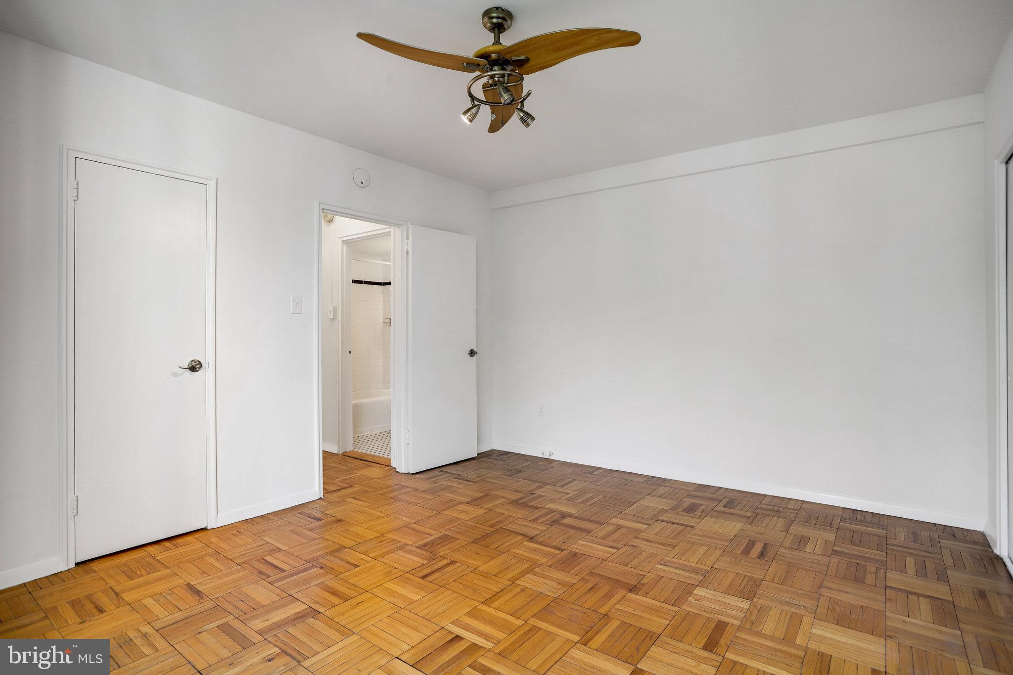 3601 Wisconsin Ave NW #206