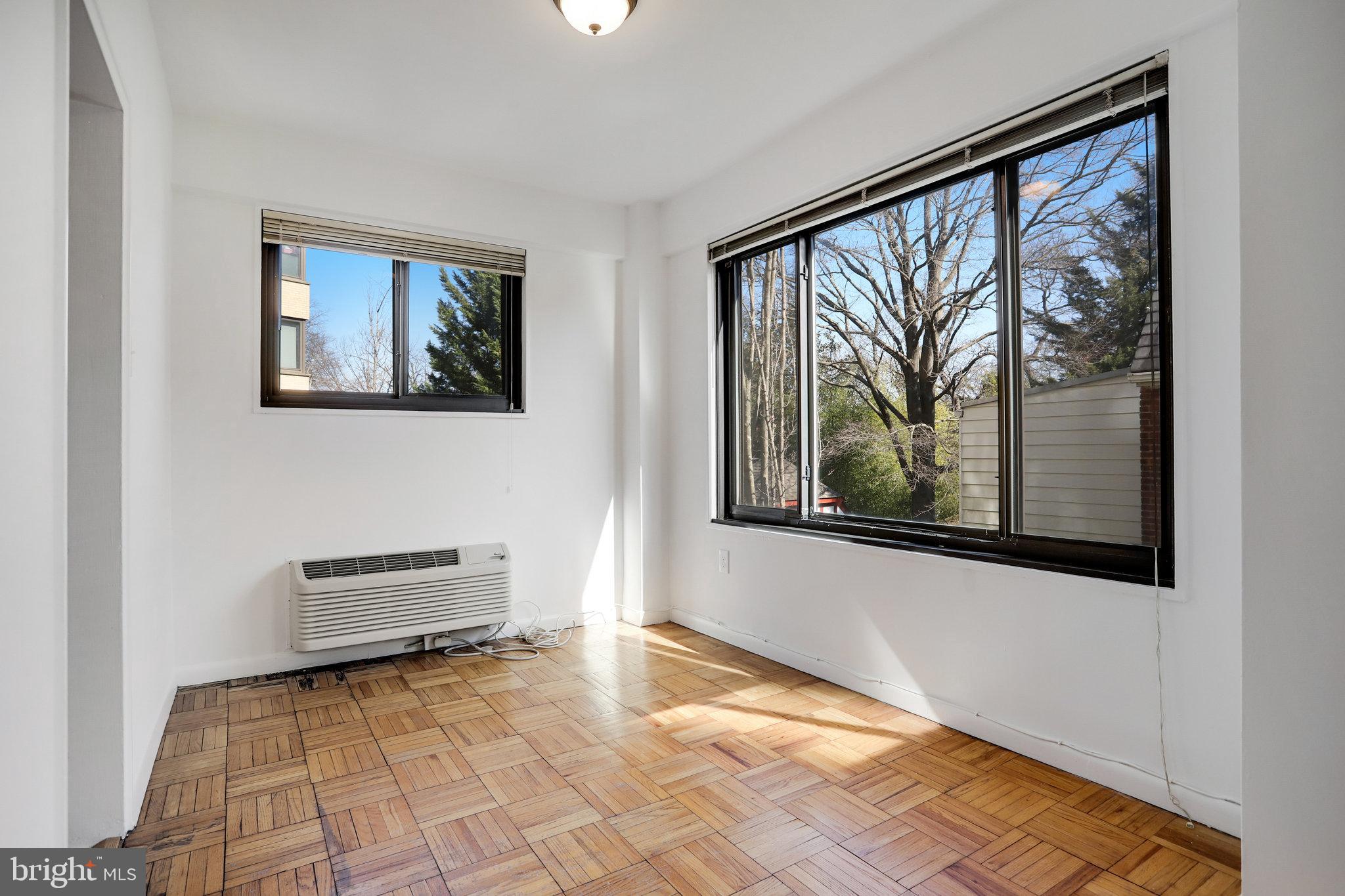 3601 Wisconsin Ave NW #206