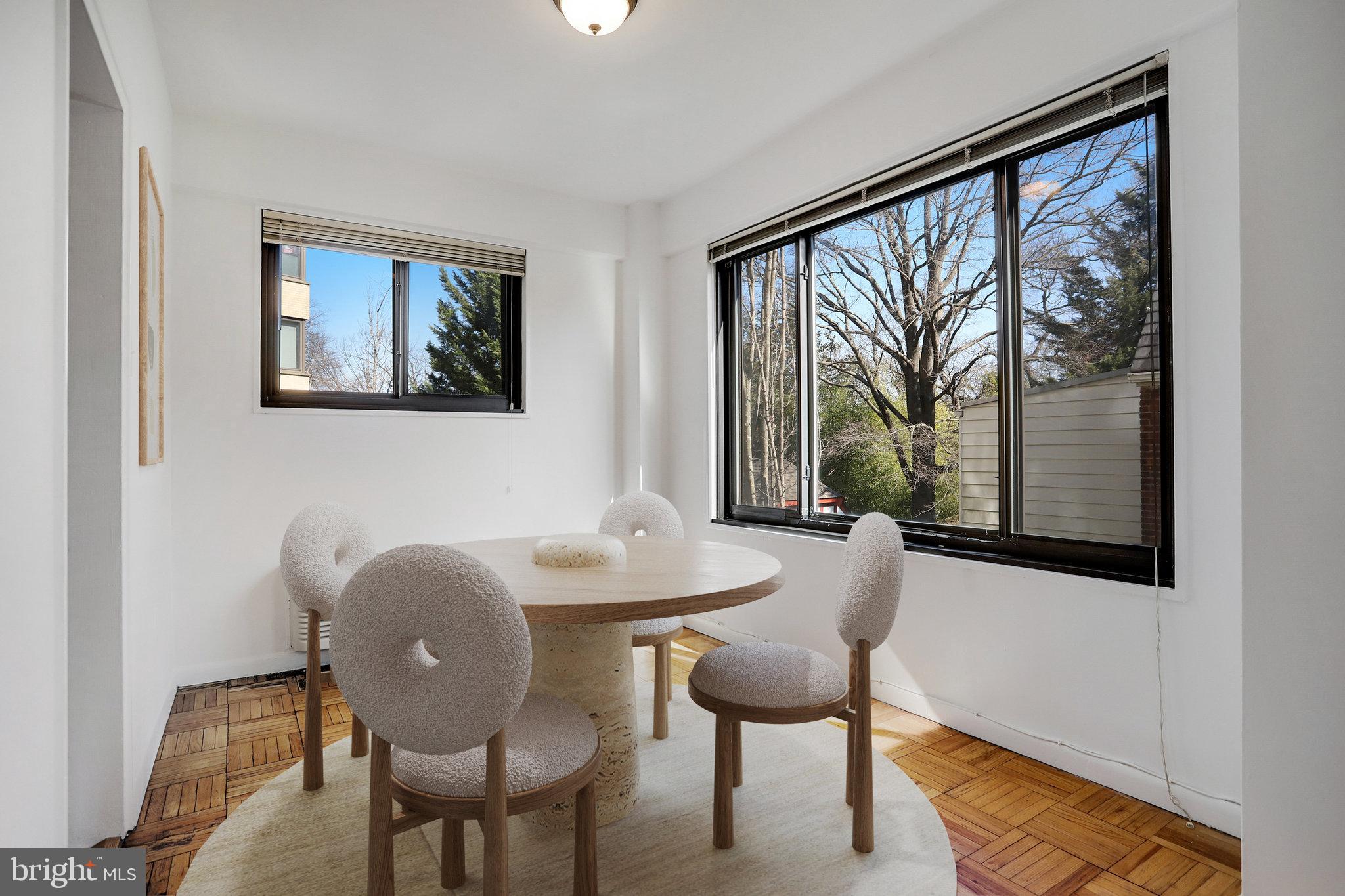 3601 Wisconsin Ave NW #206