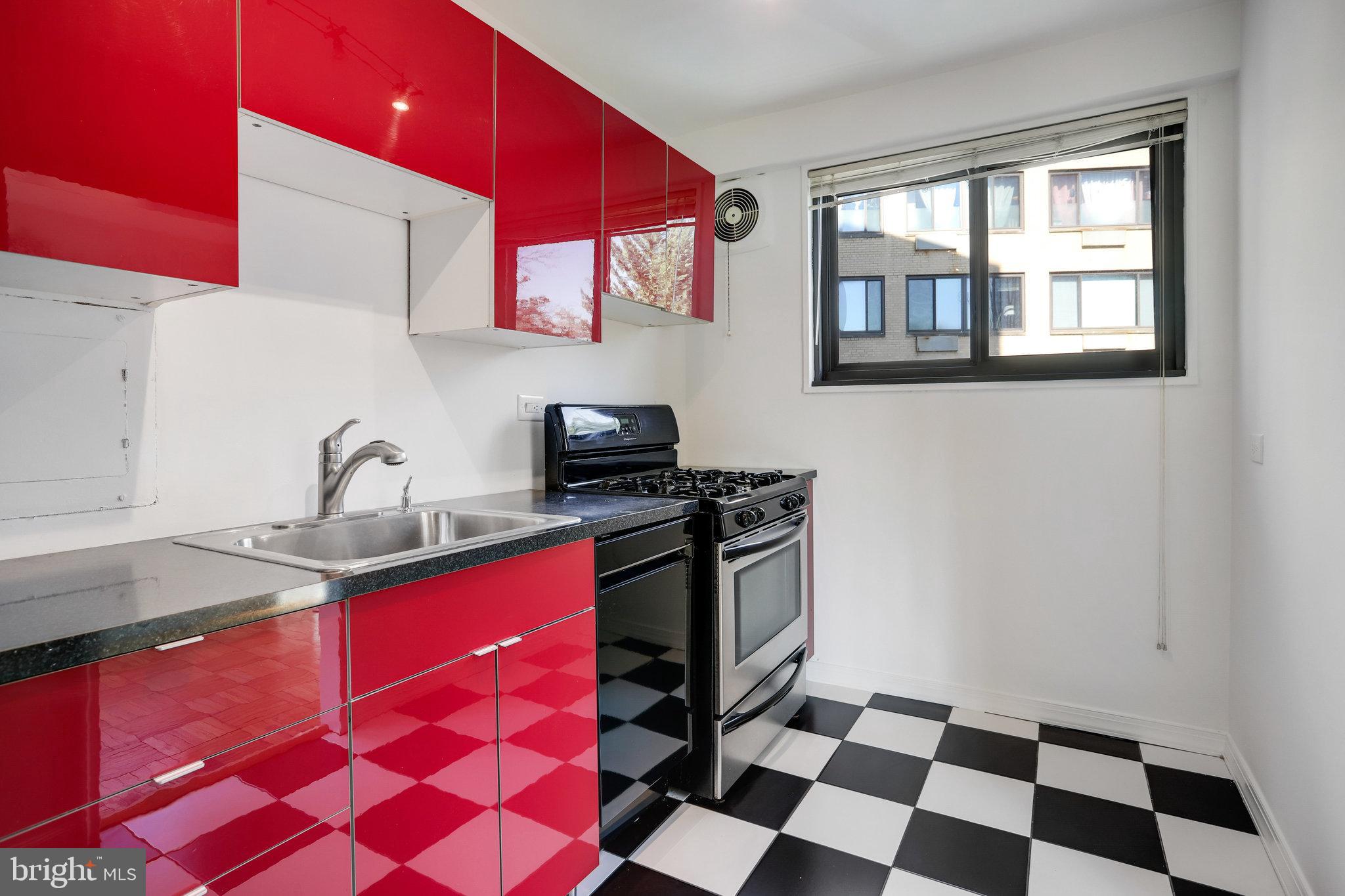 3601 Wisconsin Ave NW #206