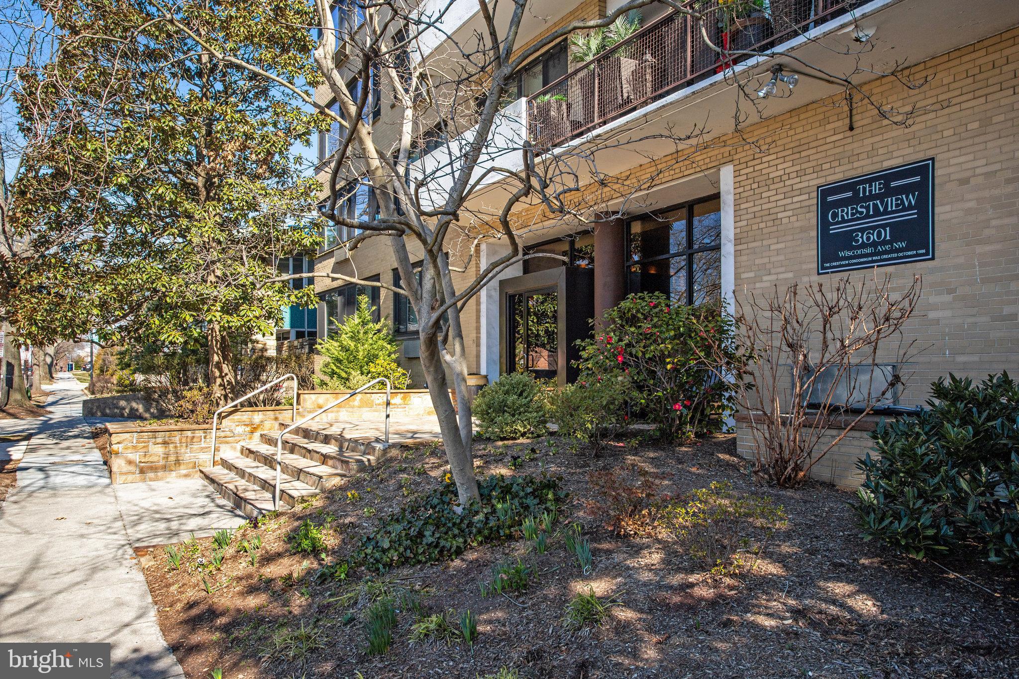 3601 Wisconsin Ave NW #206