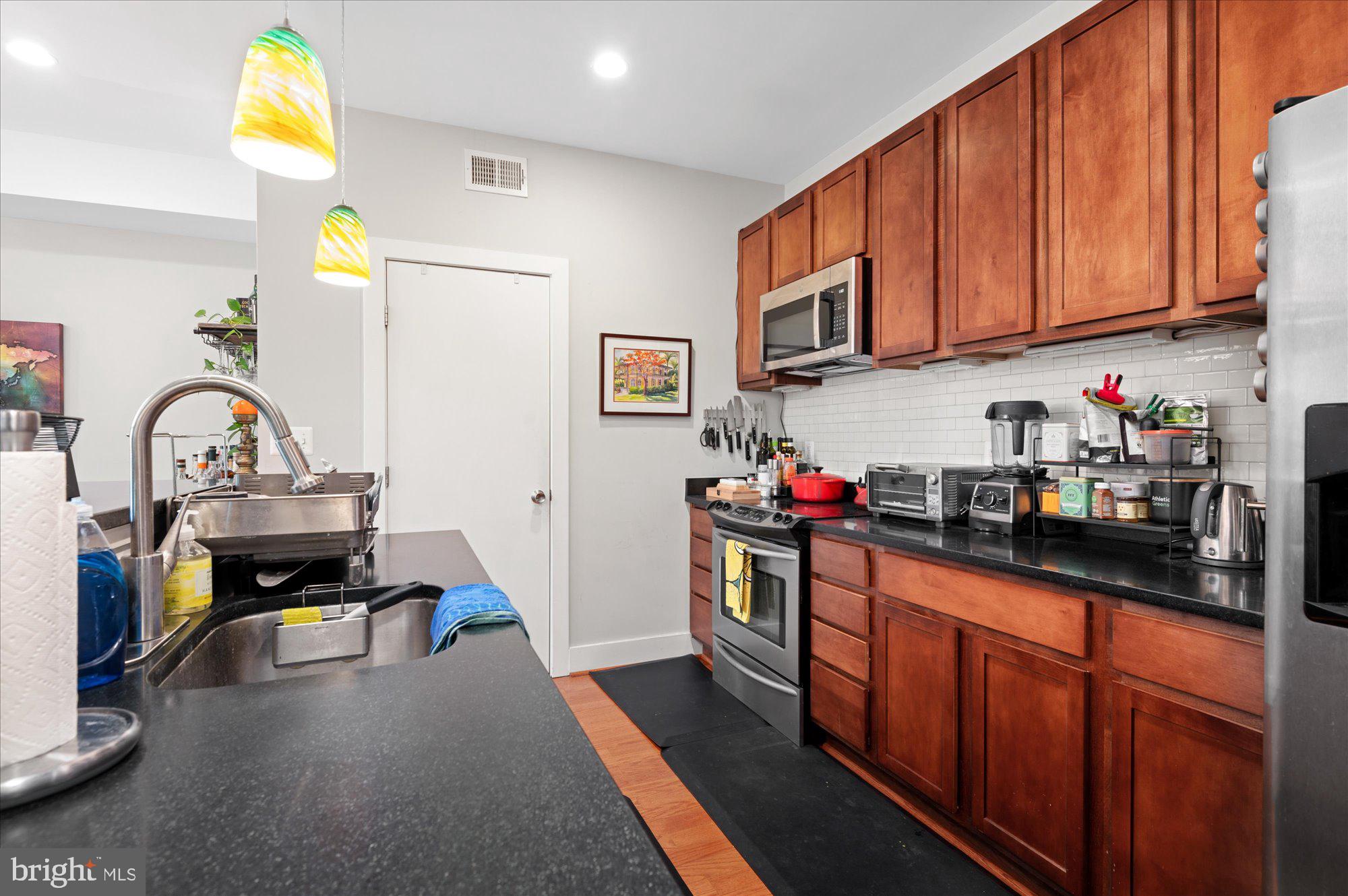 1018 Florida Ave NE #301