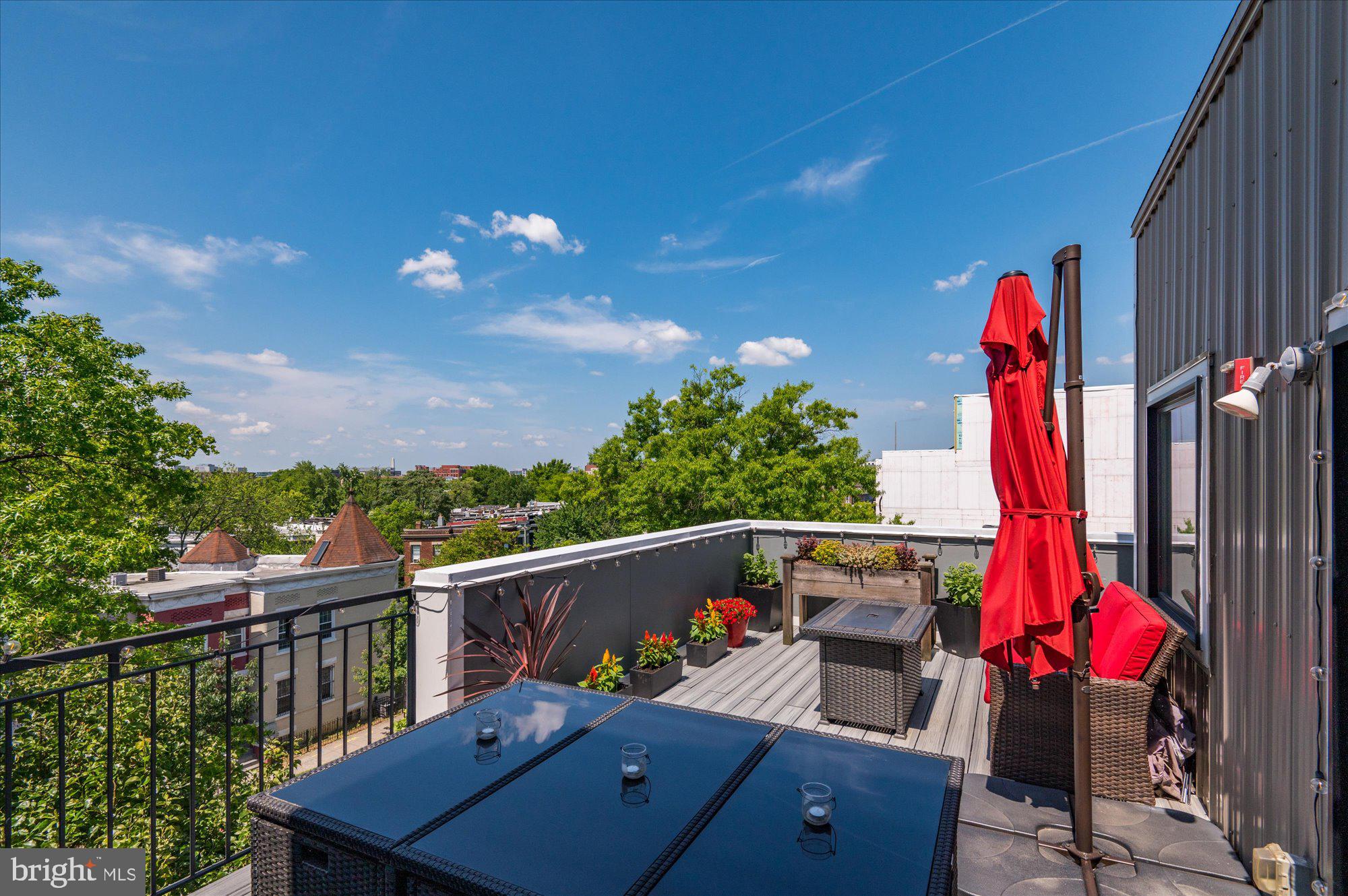 1018 Florida Ave NE #301