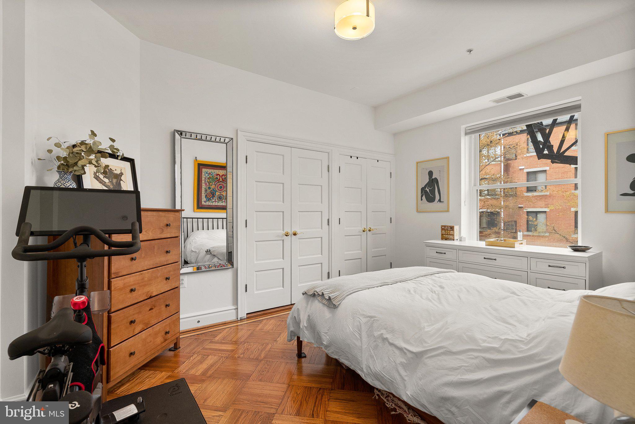 1419 Clifton St NW #102