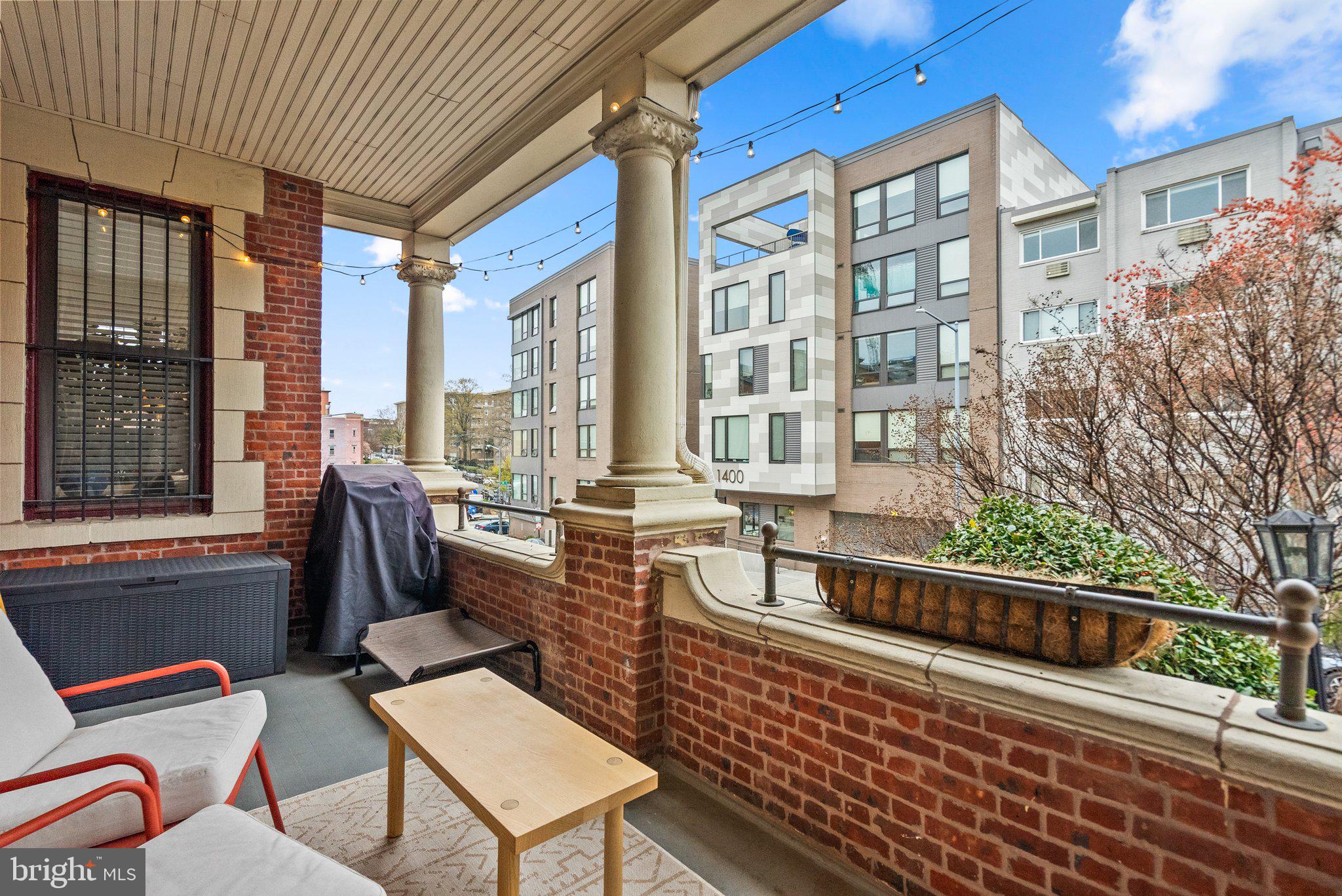 1419 Clifton St NW #102