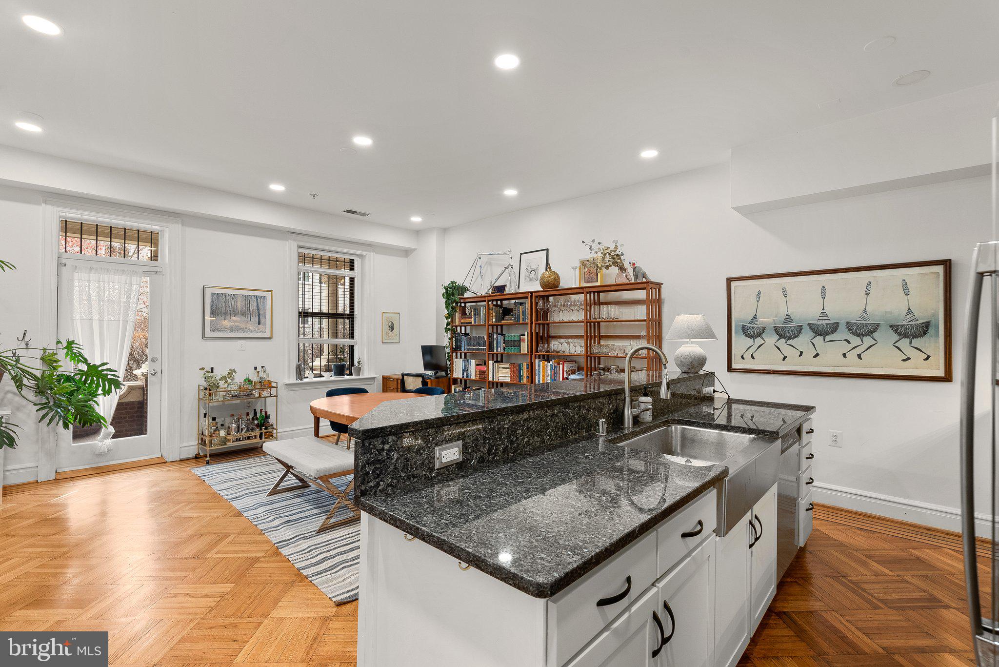 1419 Clifton St NW #102