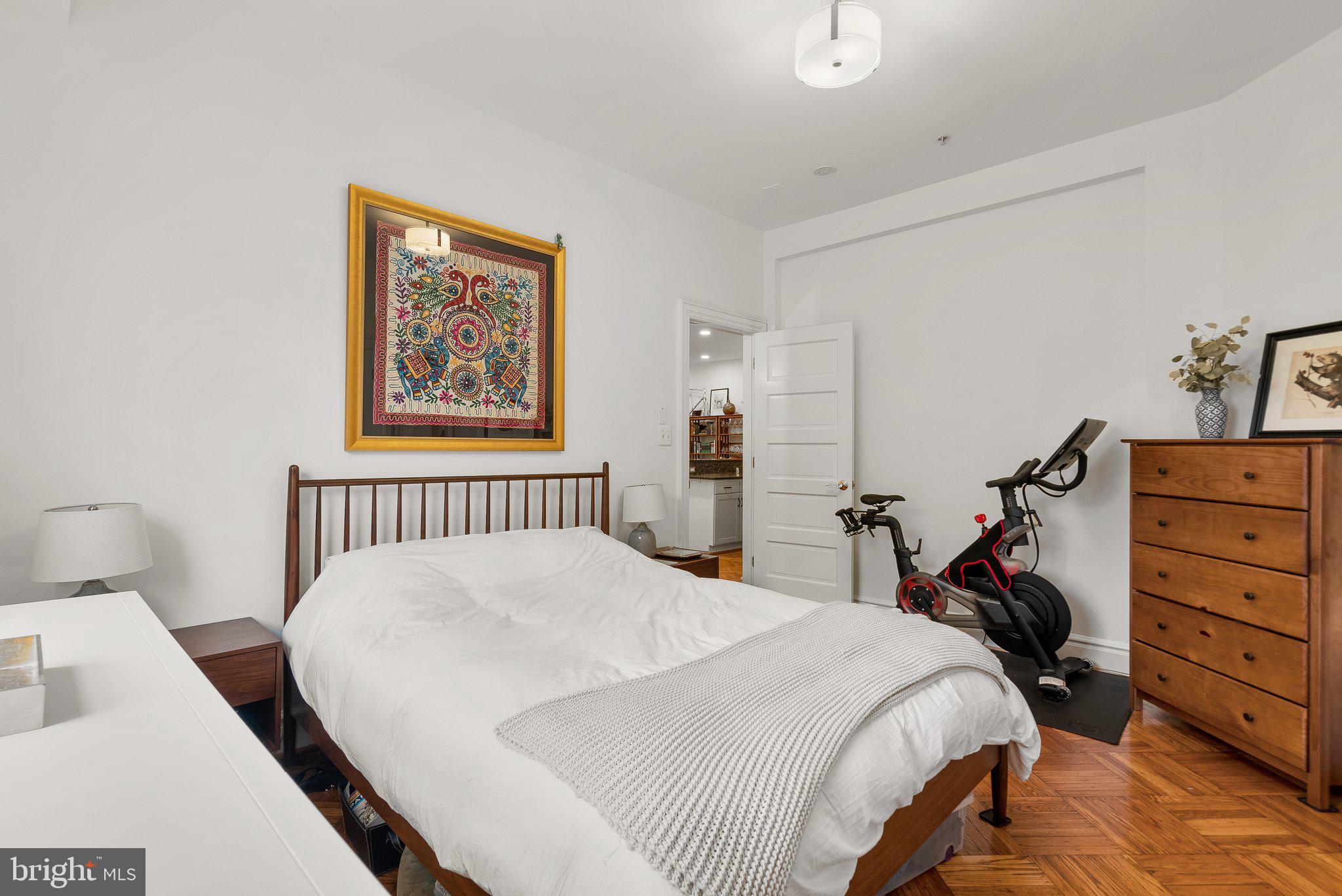 1419 Clifton St NW #102