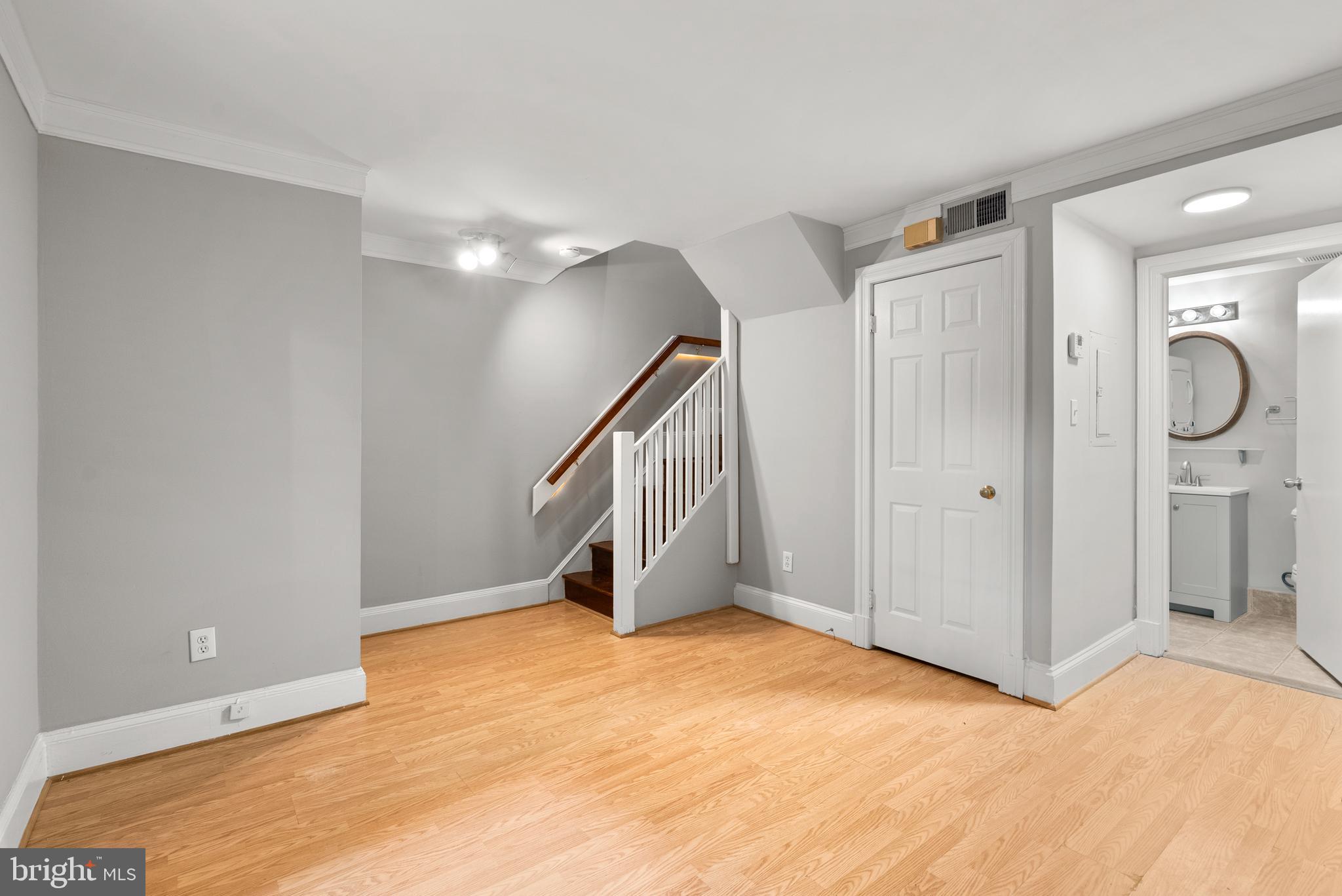 1326 Vermont Ave NW #4