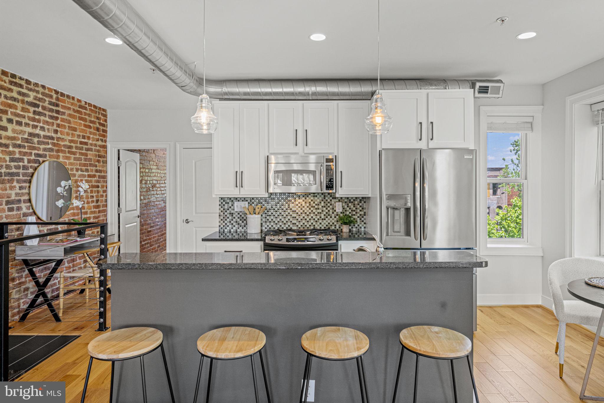 1200 Euclid St NW #4
