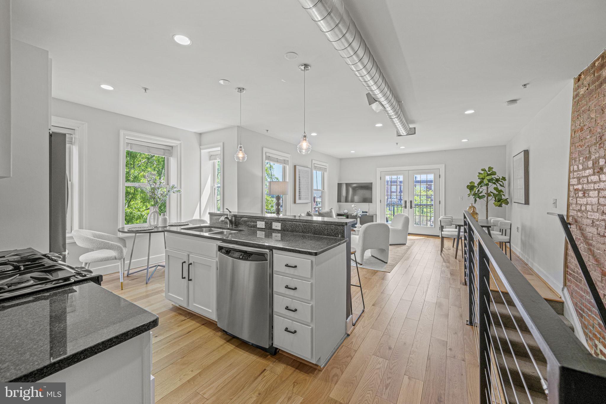 1200 Euclid St NW #4
