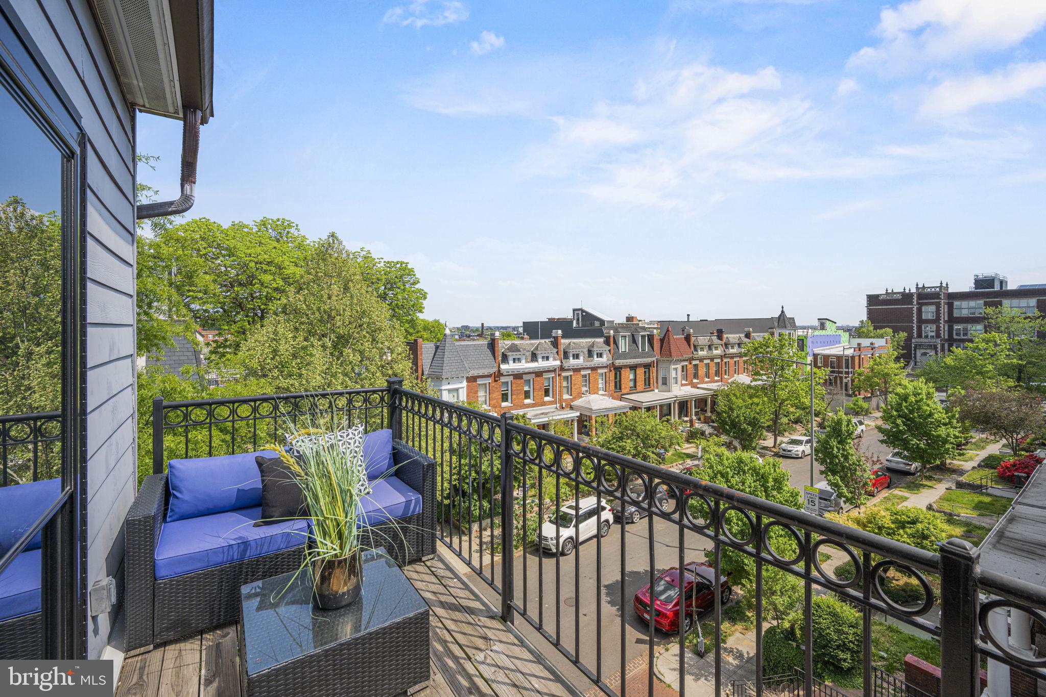 1200 Euclid St NW #4