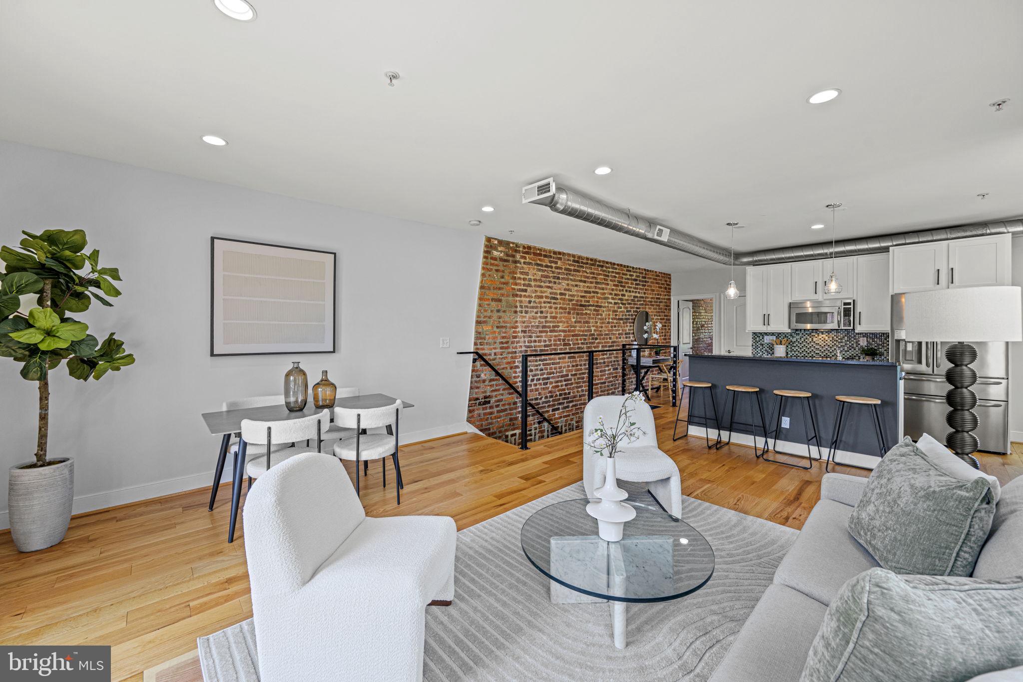 1200 Euclid St NW #4