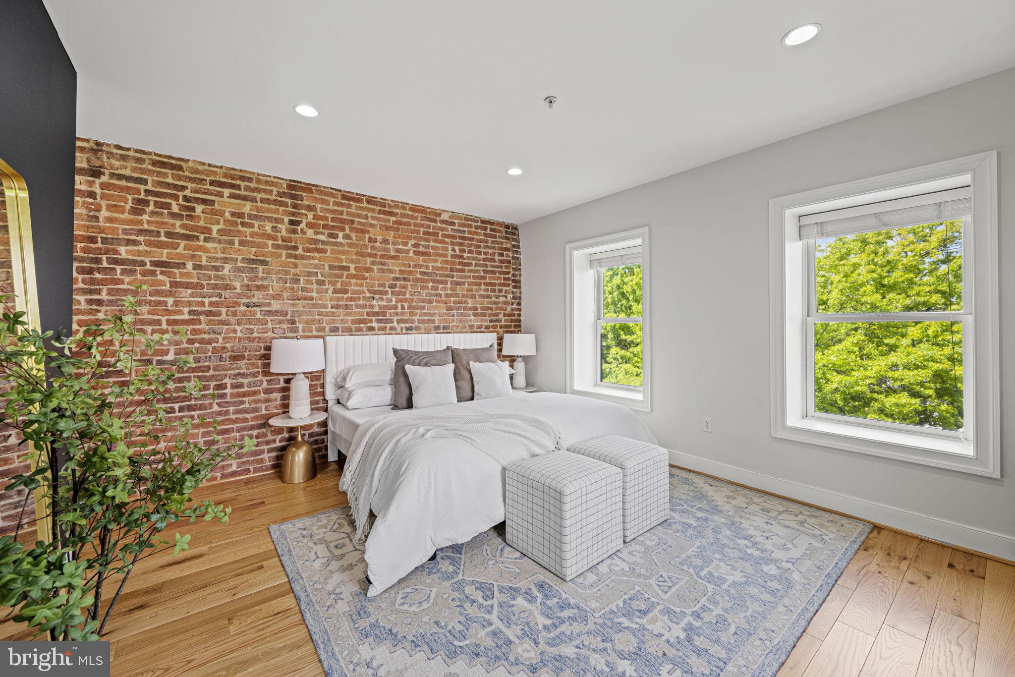 1200 Euclid St NW #4