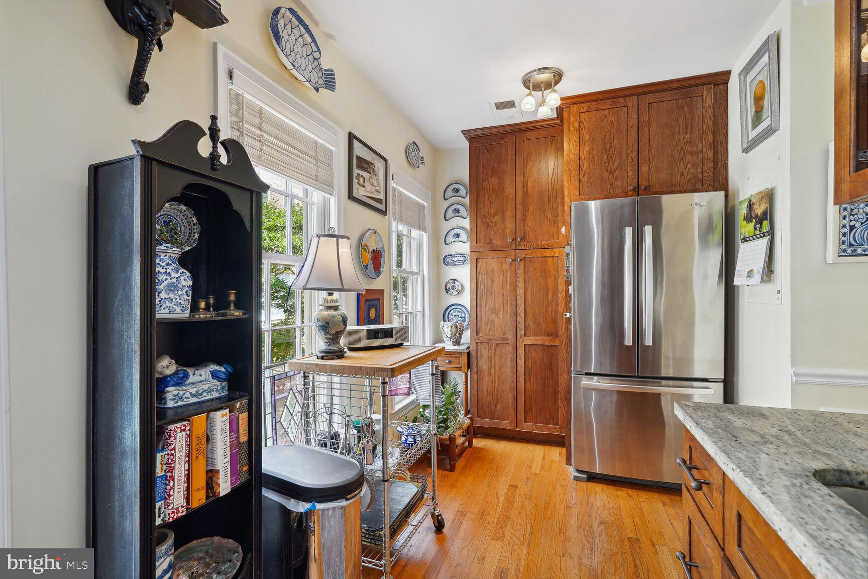 1664 Euclid St NW #B