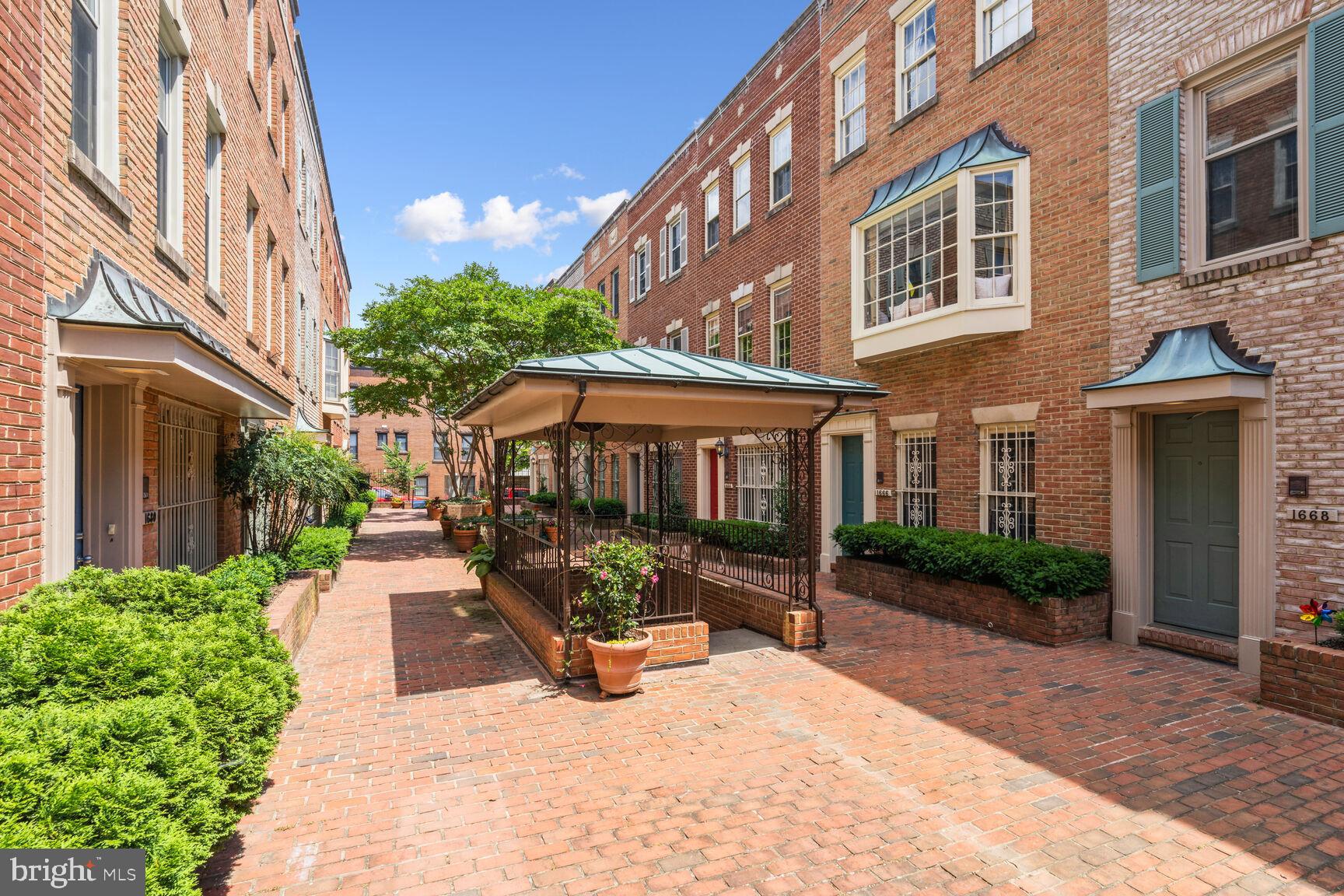 1664 Euclid St NW #B