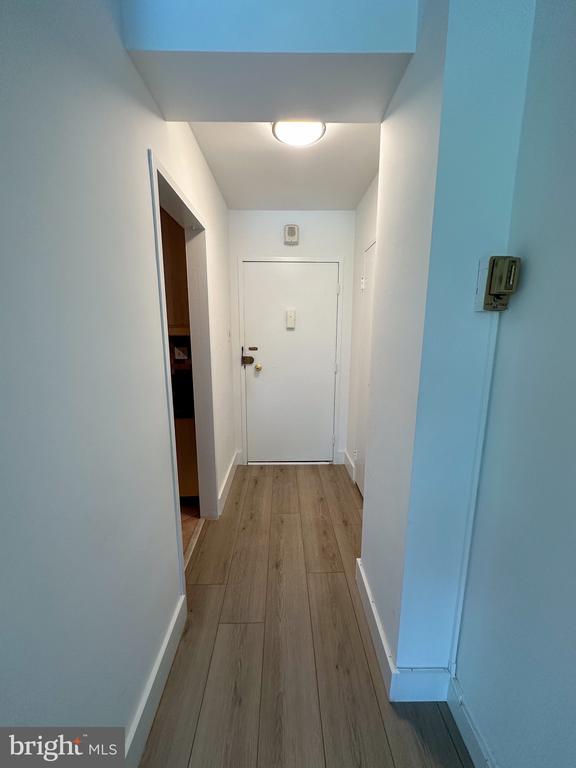 4201 CATHEDRAL AVE NW #419E
