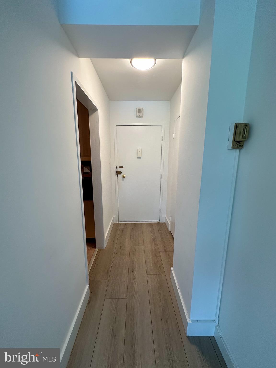 4201 CATHEDRAL AVE NW #419E