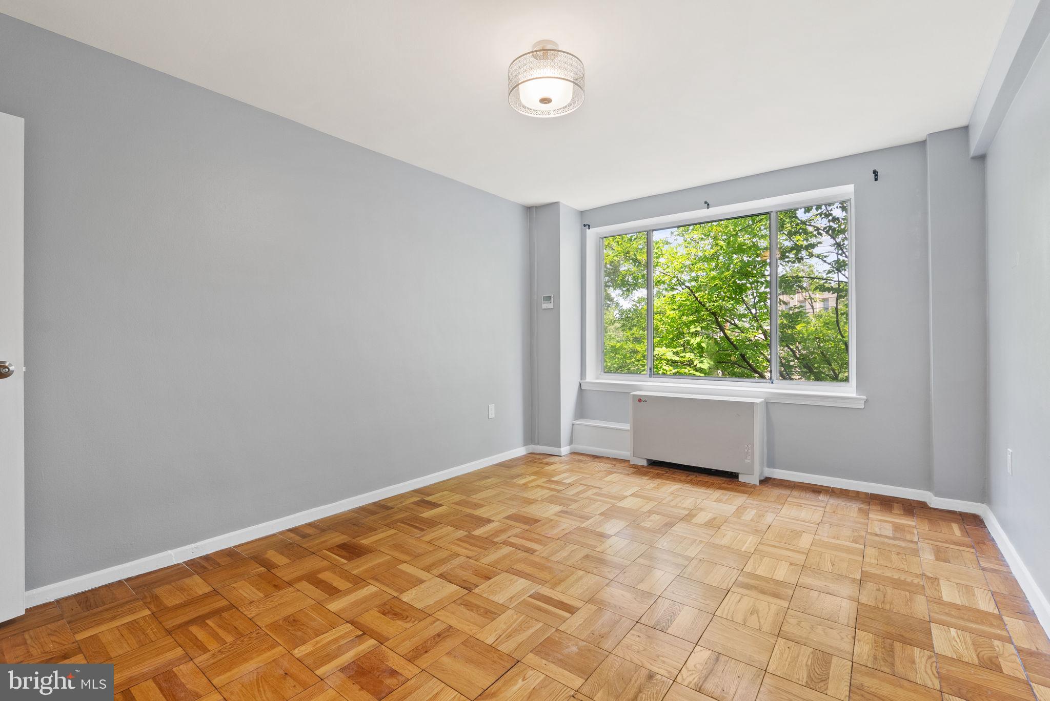 4100 W St NW #305