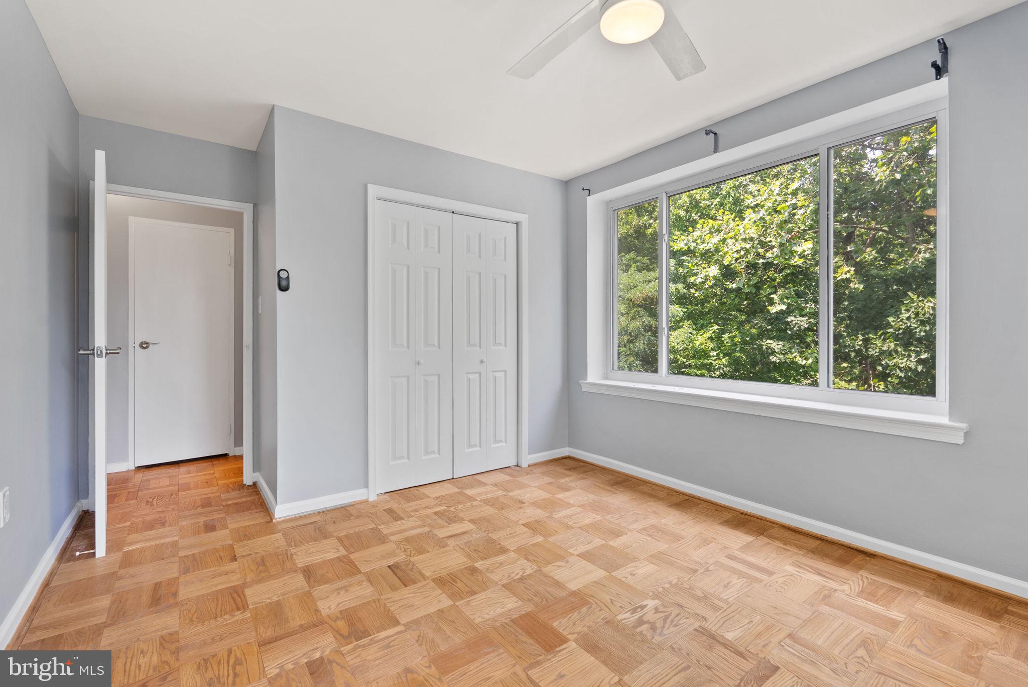 4100 W St NW #305
