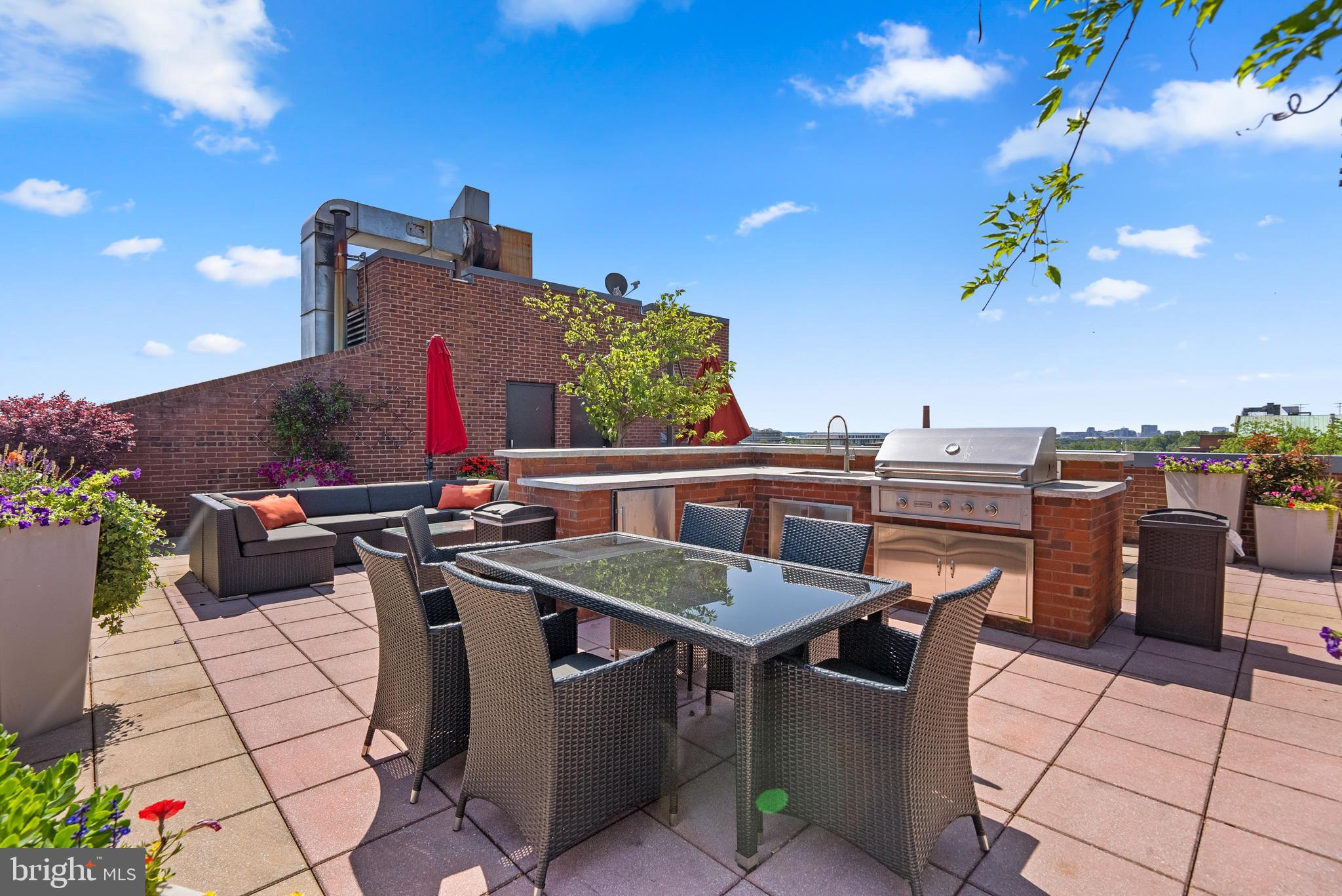 3251 Prospect St NW #309