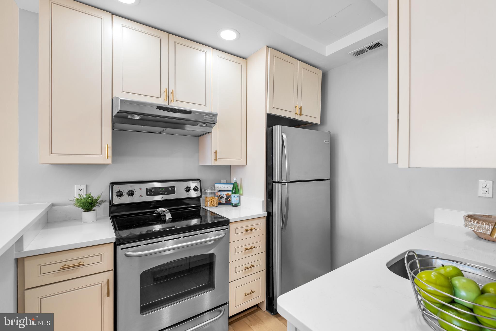 3251 Prospect St NW #309