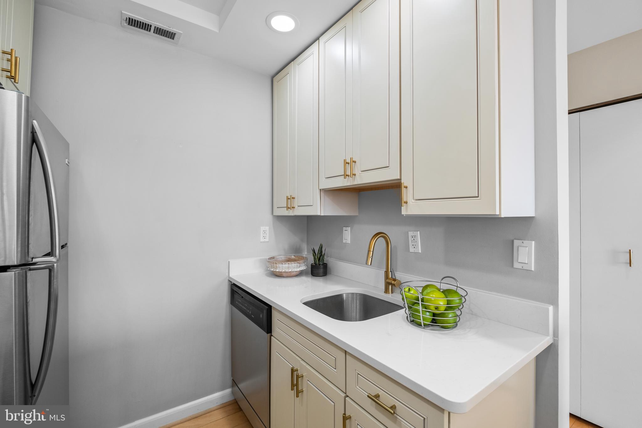 3251 Prospect St NW #309