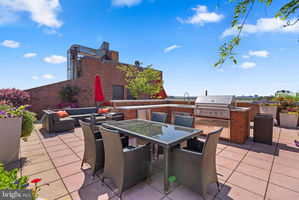 3251 Prospect St NW #309