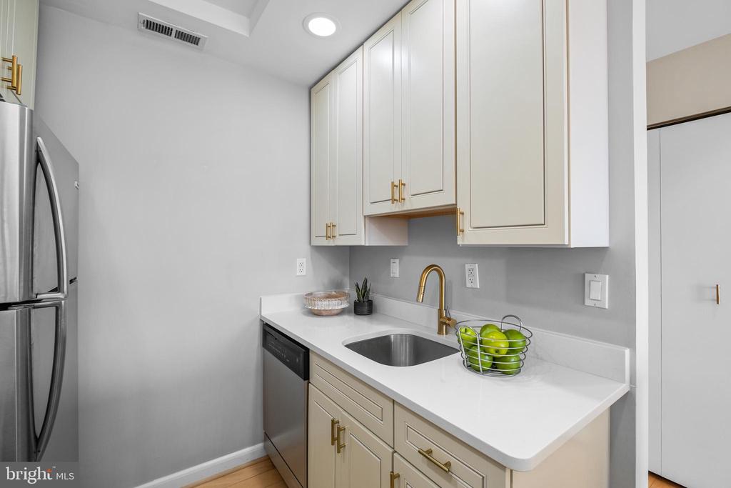 3251 Prospect St NW #309