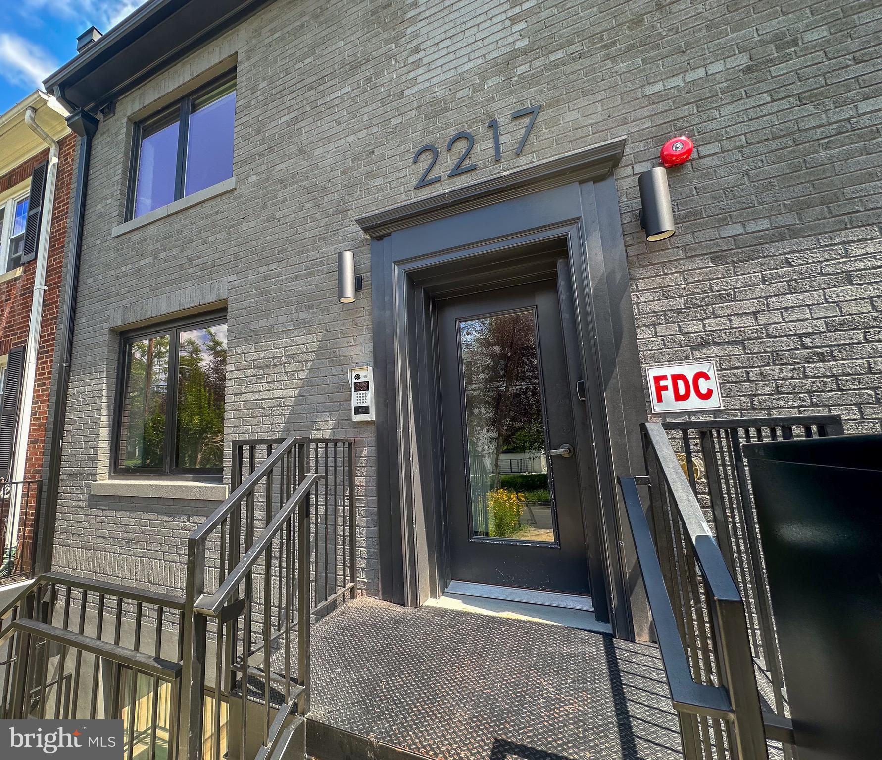 2217 40TH PL NW #101