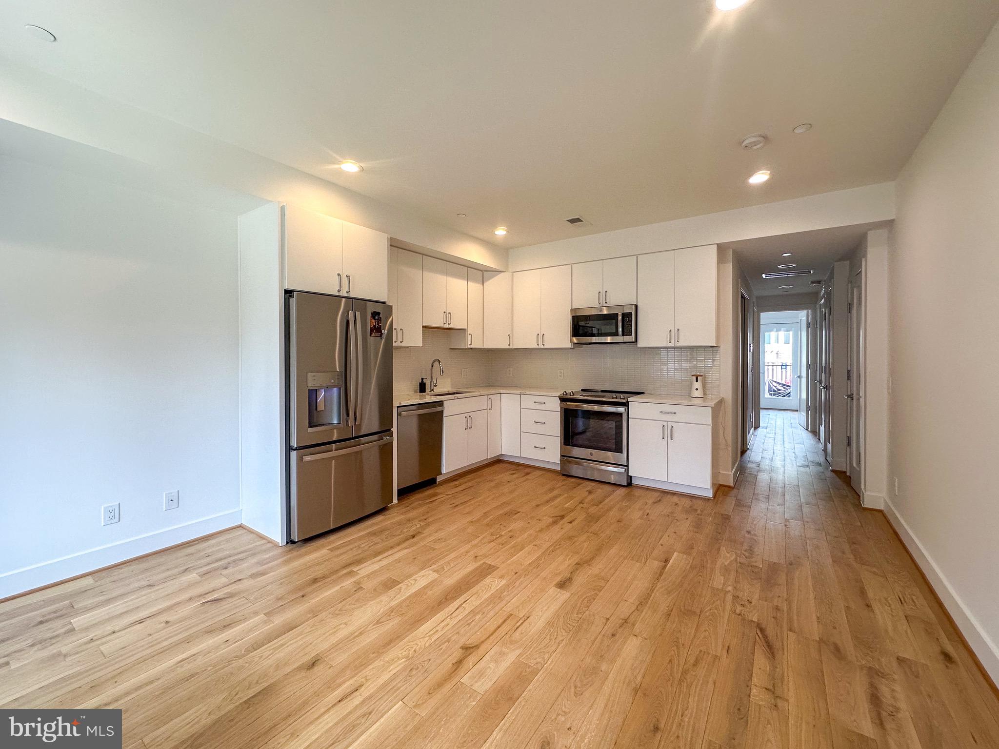 2217 40TH PL NW #101