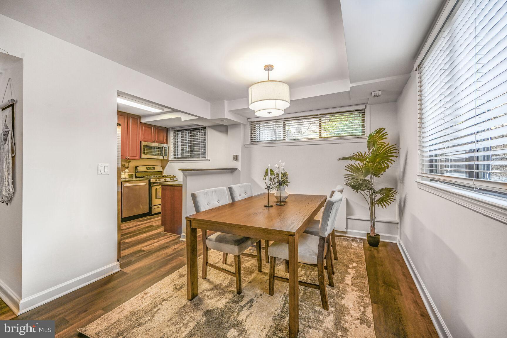 2725 39th St NW #206