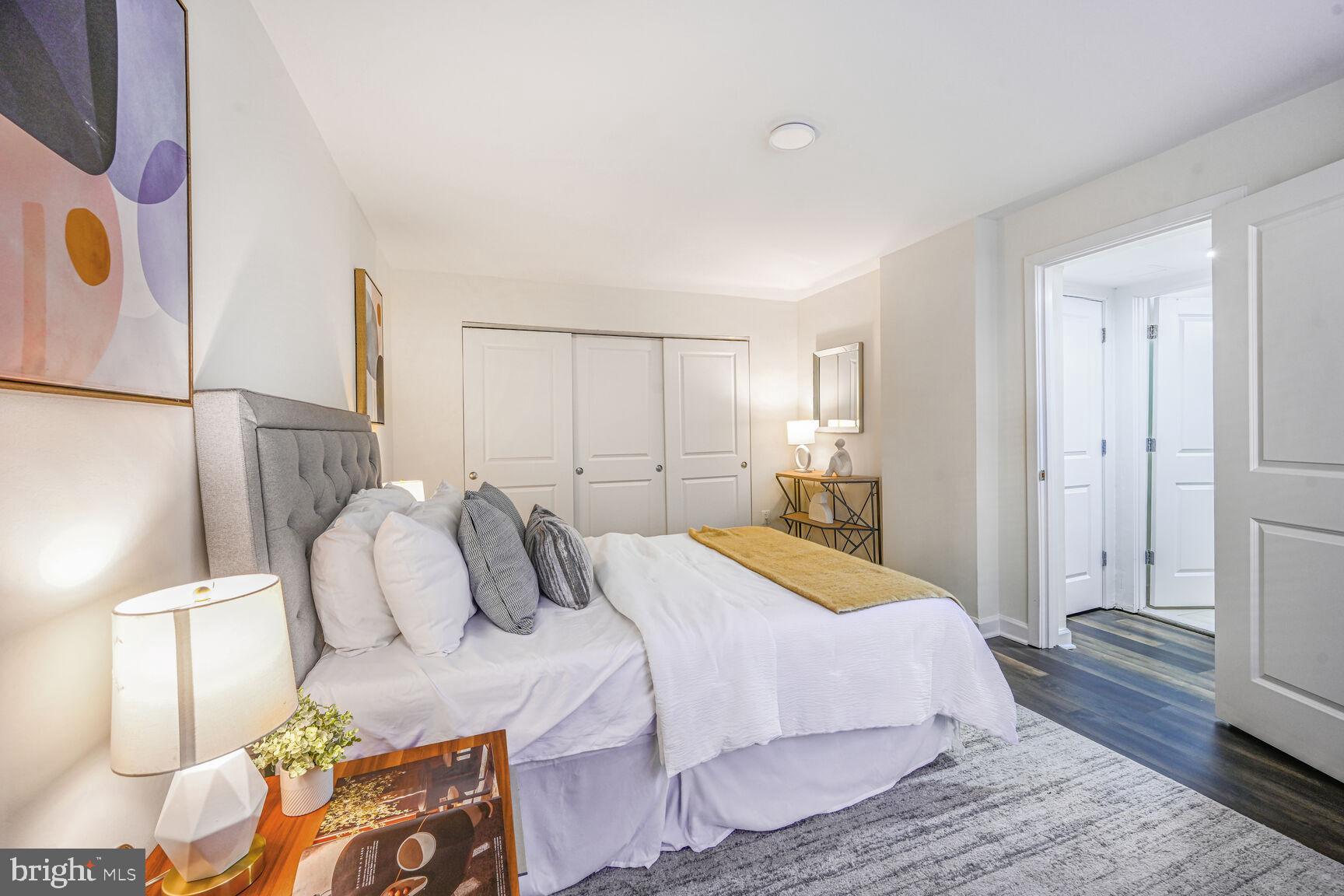 2725 39th St NW #206