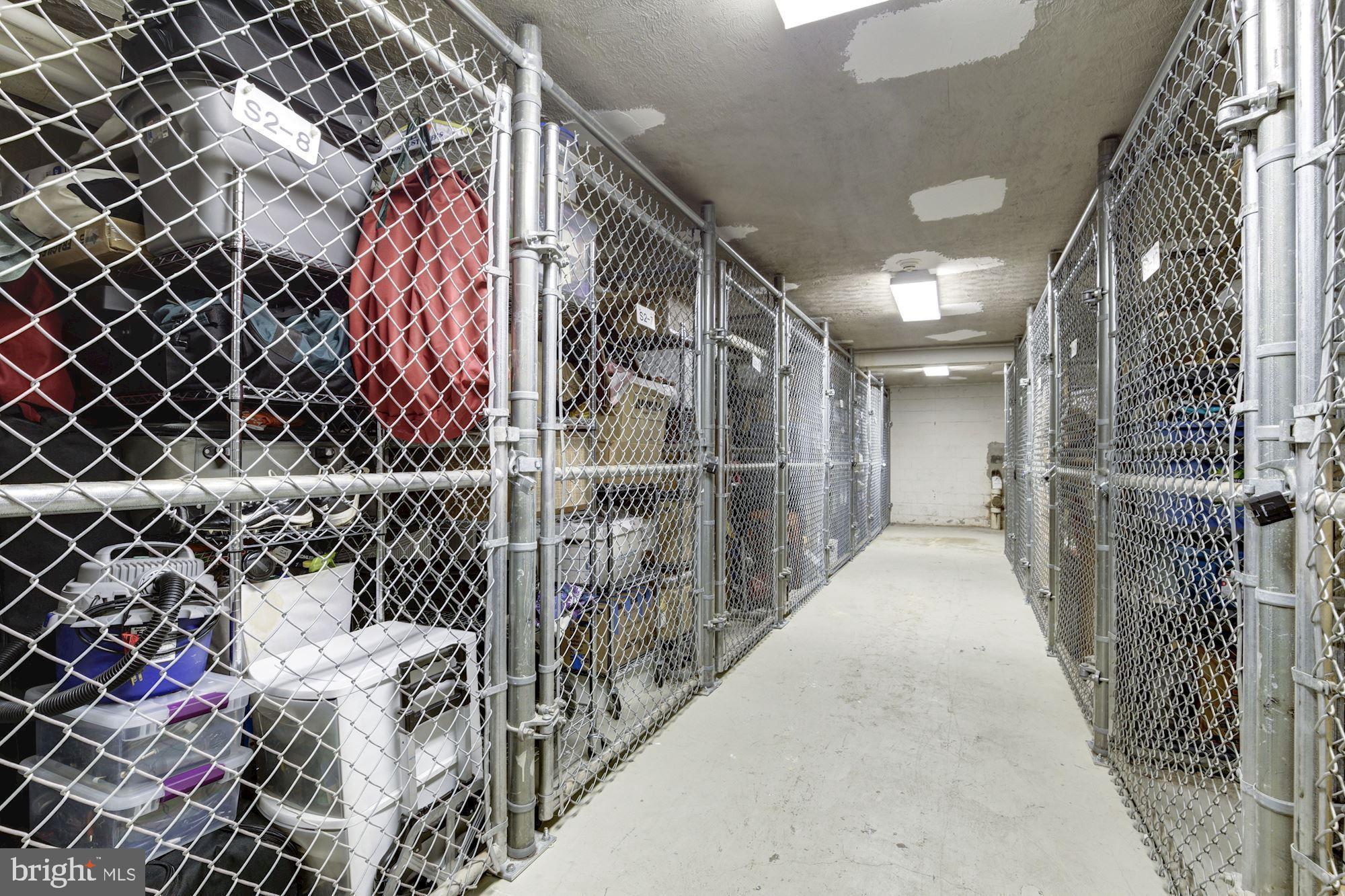 2725 39th St NW #206