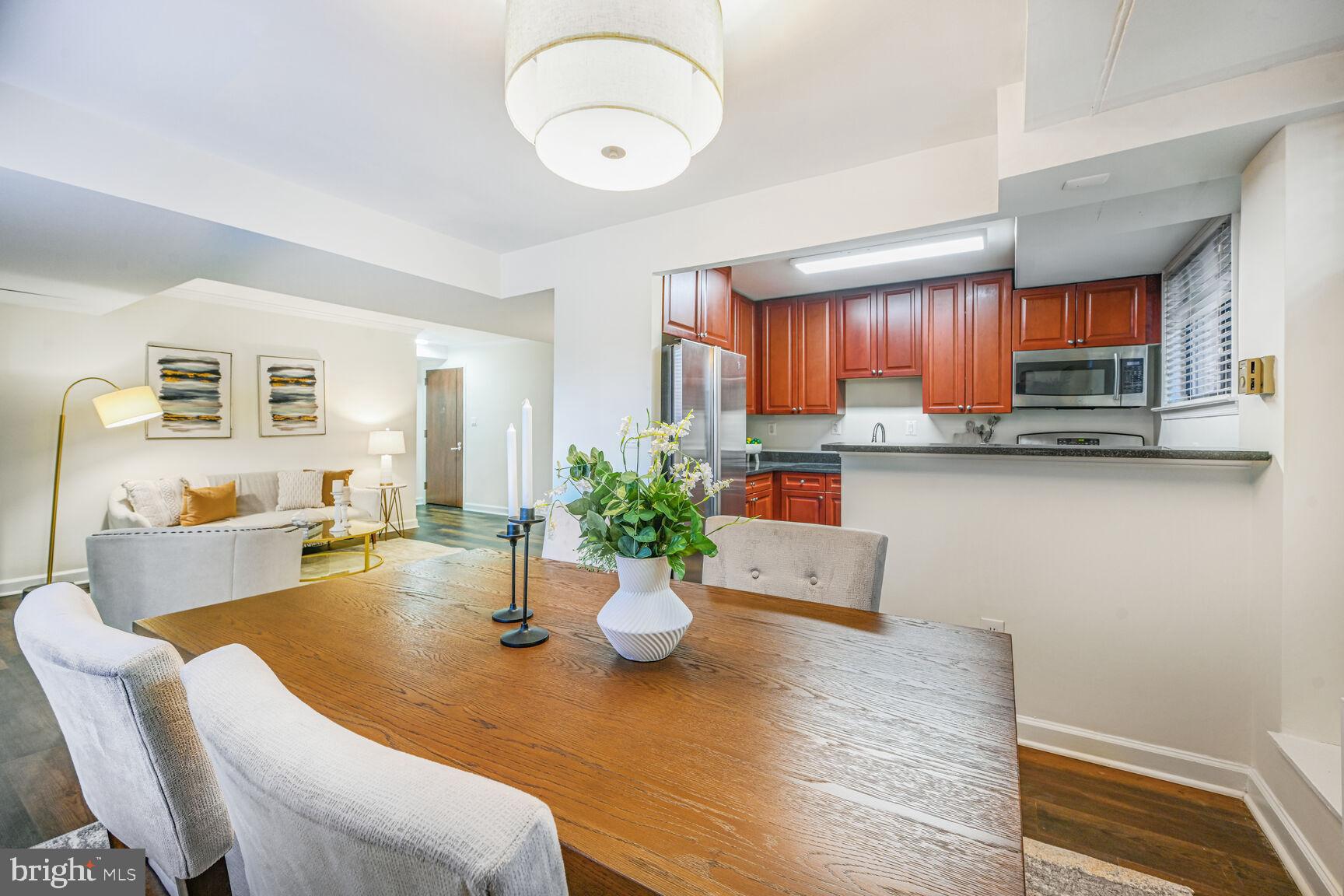 2725 39th St NW #206