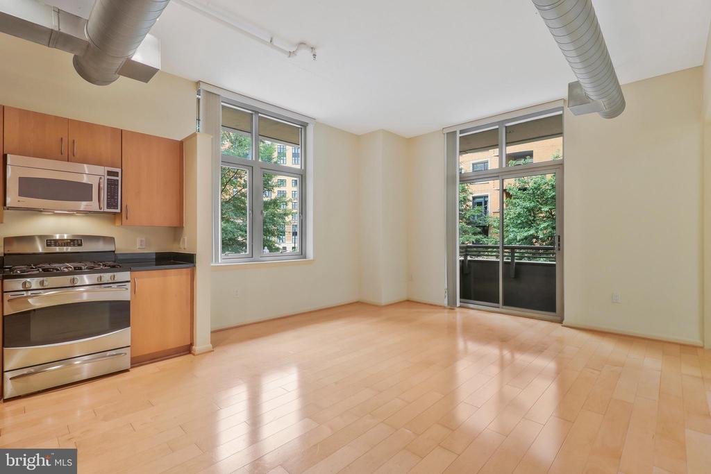 811 4th St NW #205