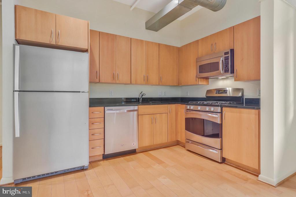811 4th St NW #205