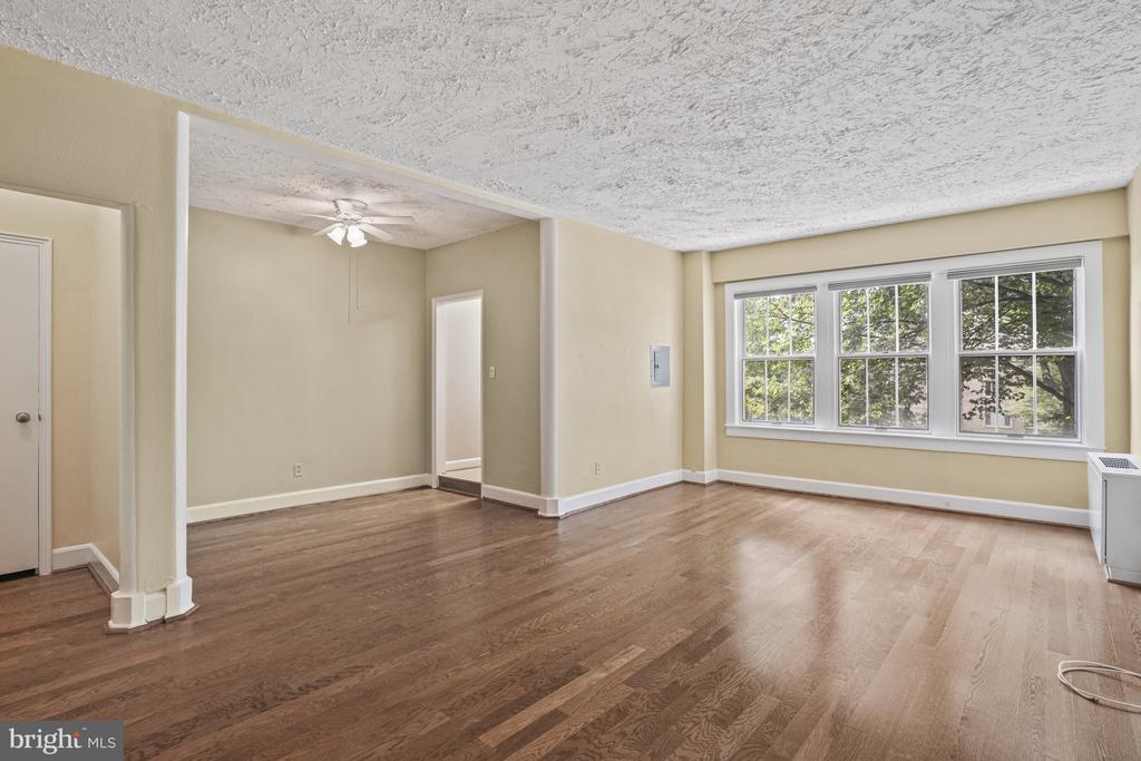 3901 Cathedral Ave NW #114