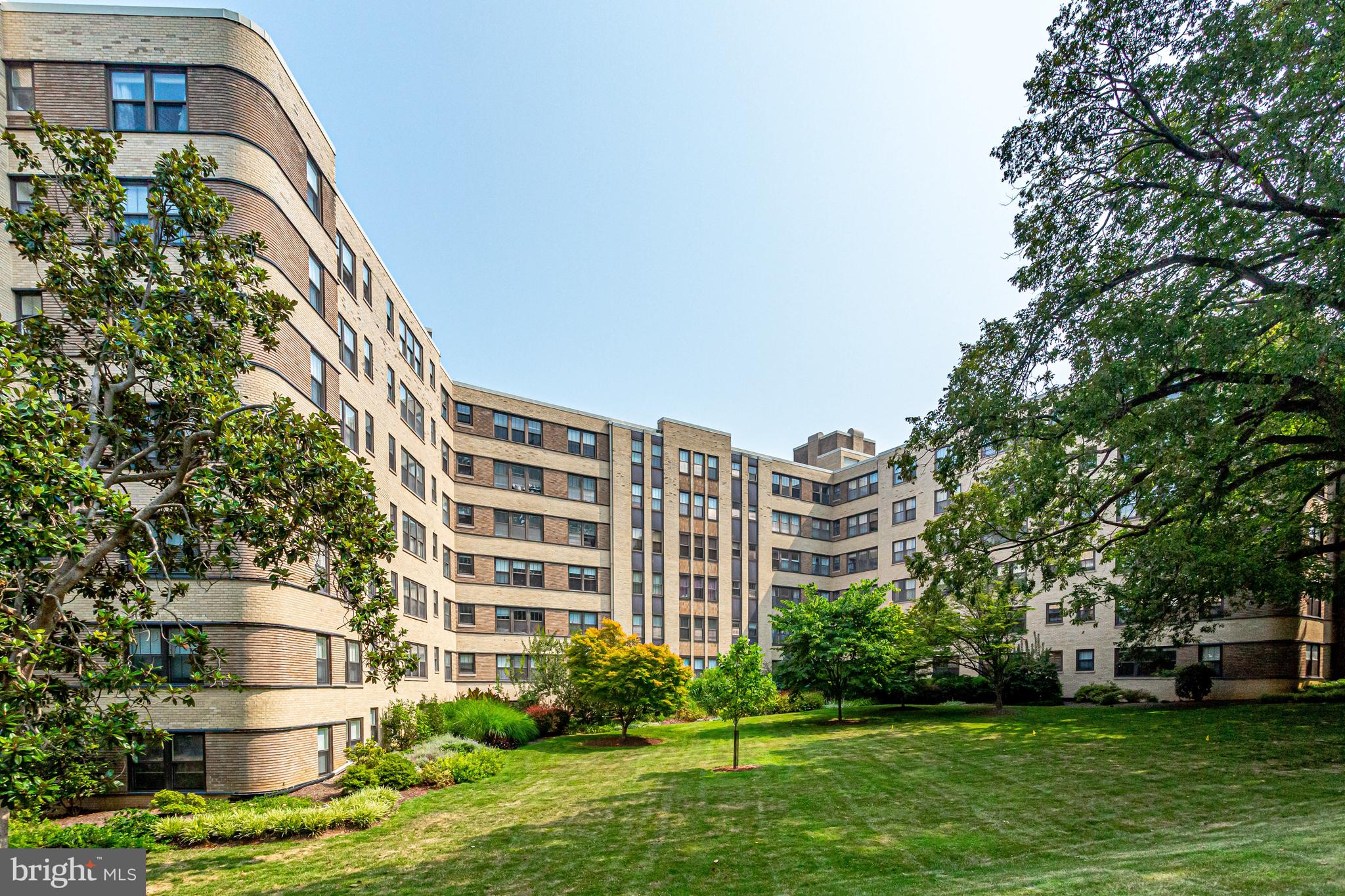 3901 Cathedral Ave NW #114