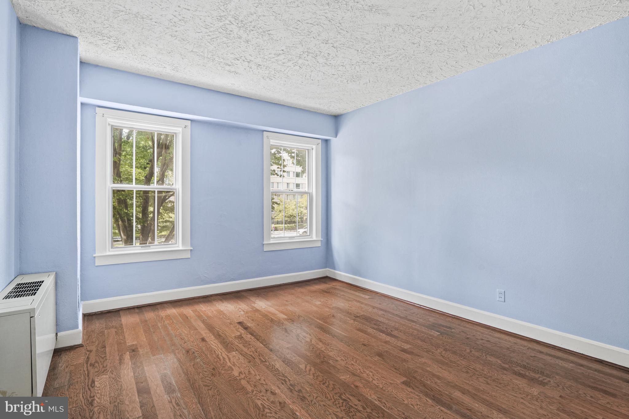 3901 Cathedral Ave NW #114