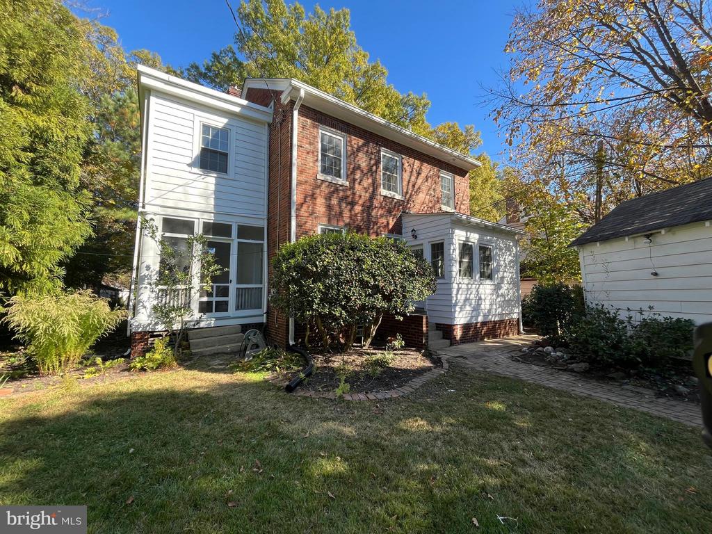 5316 Reno Rd NW