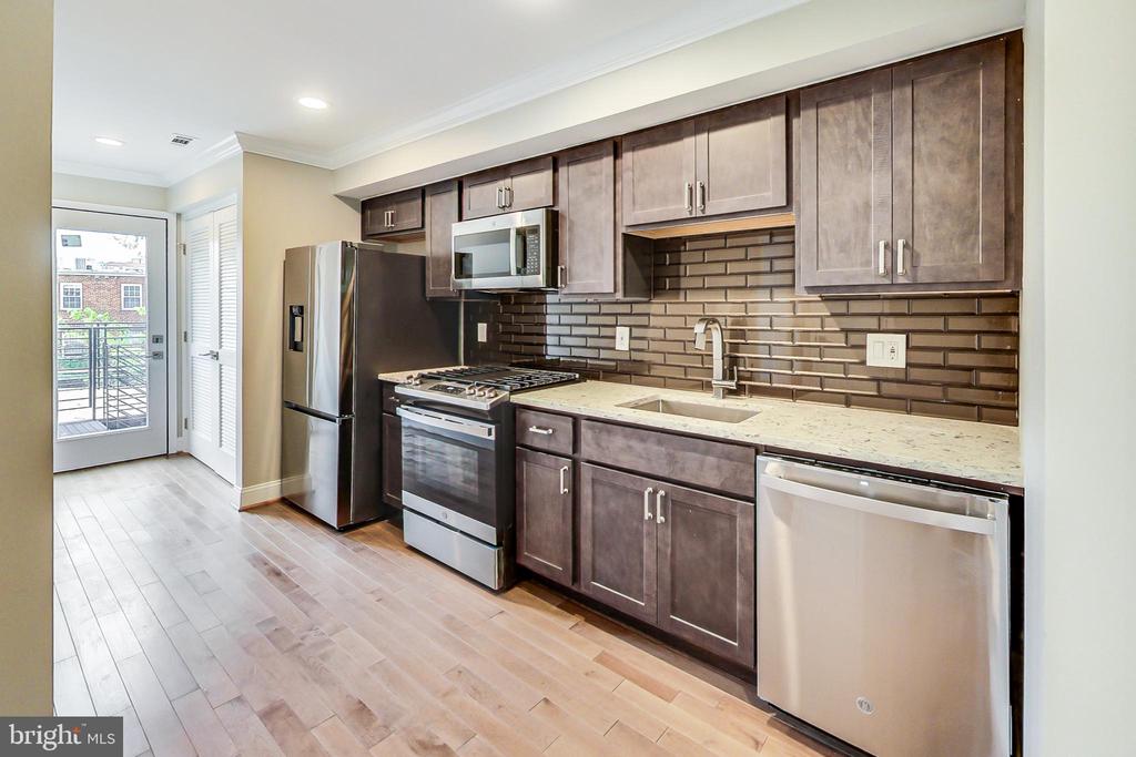 1601 North Carolina Ave NE #5