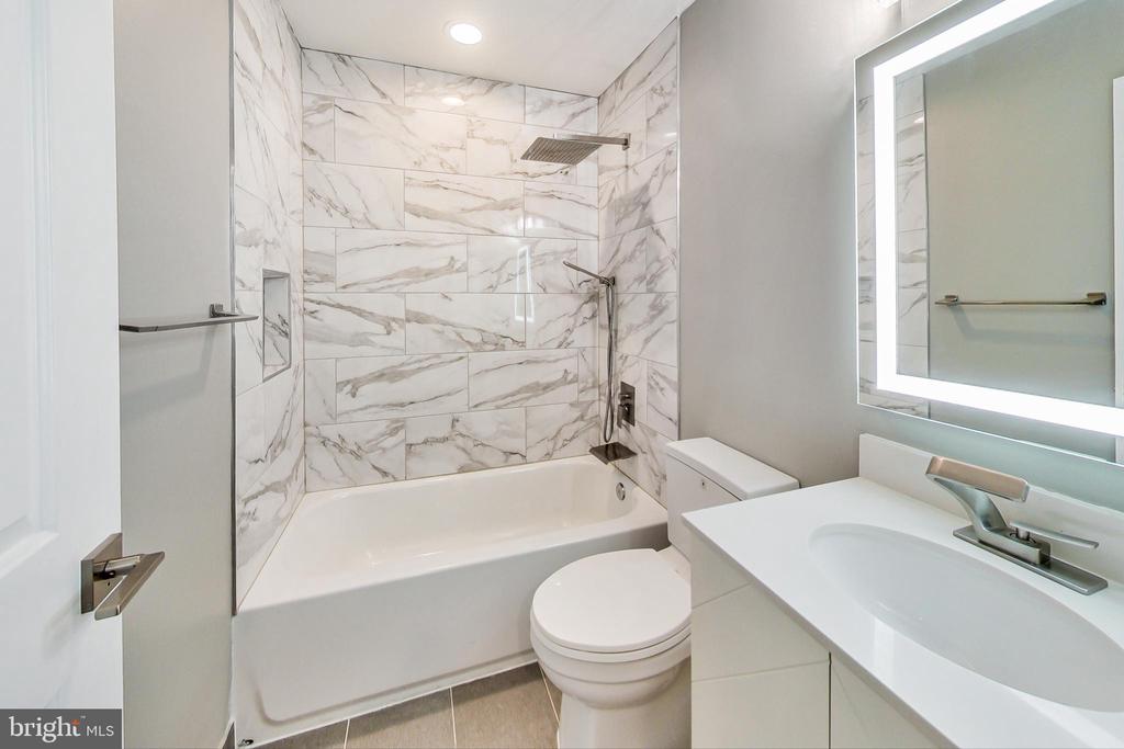 1601 North Carolina Ave NE #5