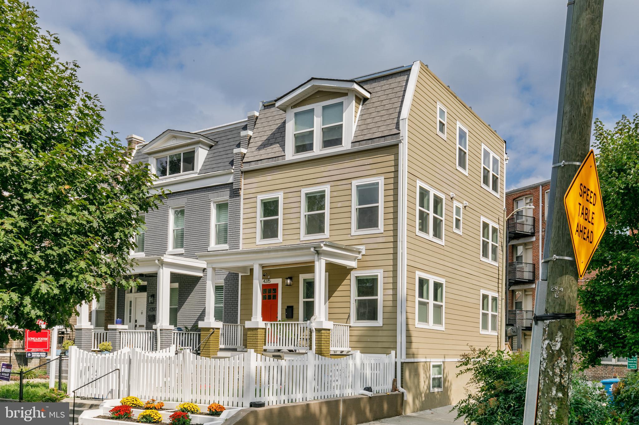 4315 Iowa Ave NW