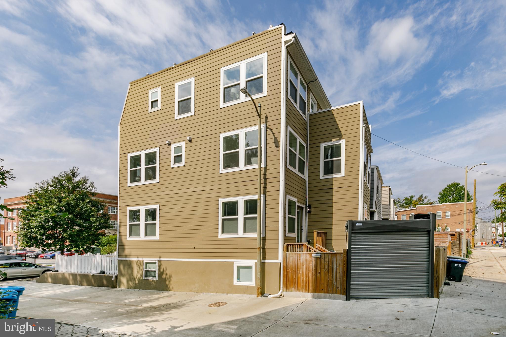 4315 Iowa Ave NW