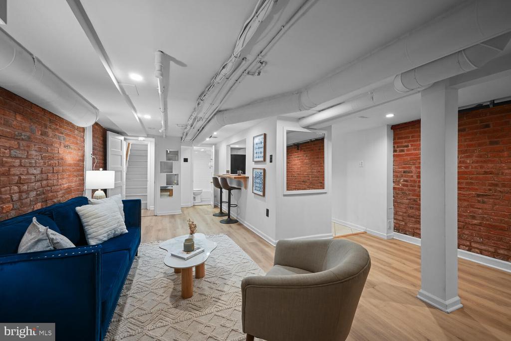 1206 Euclid St NW