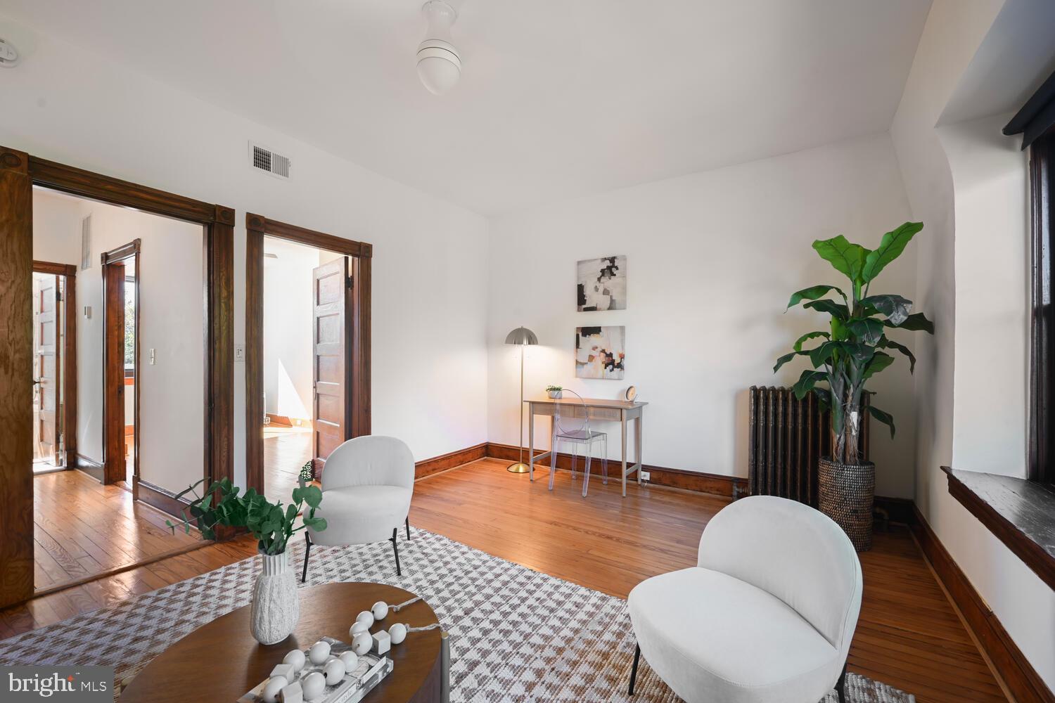 1206 Euclid St NW