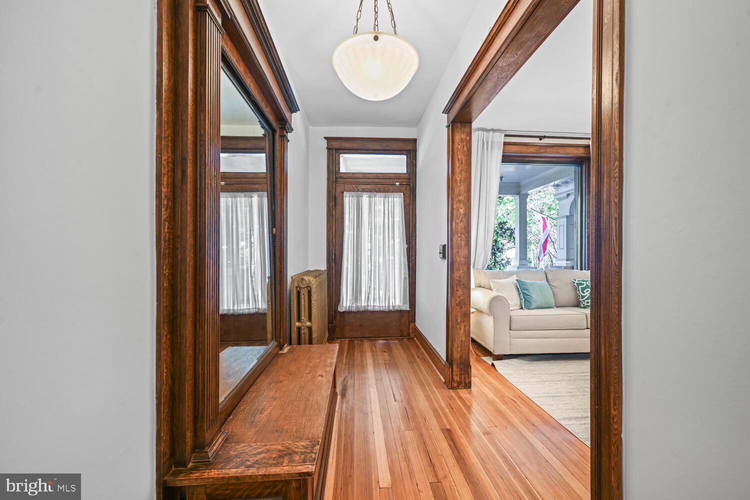 1206 Euclid St NW