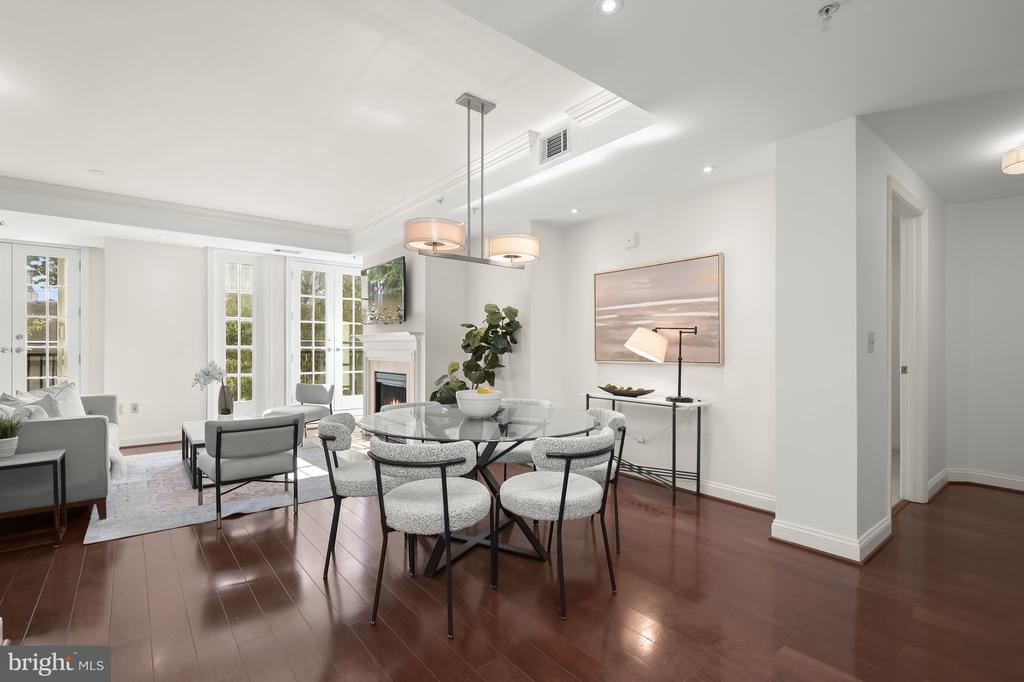 2501 Wisconsin Ave NW #207