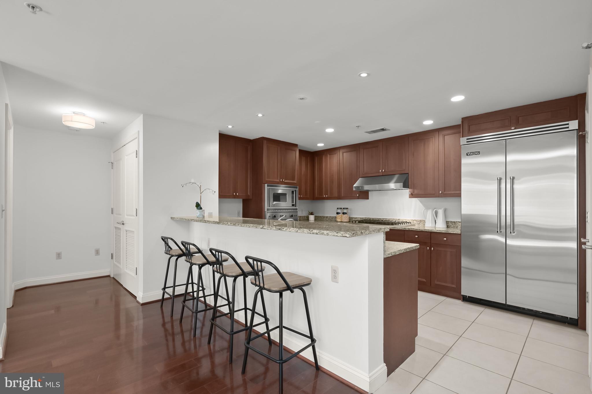 2501 Wisconsin Ave NW #207