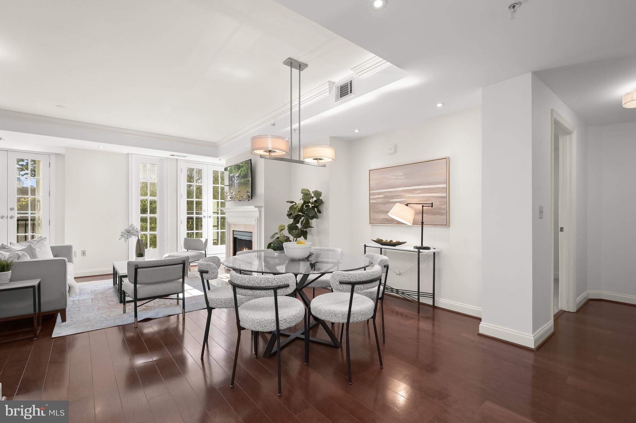 2501 Wisconsin Ave NW #207